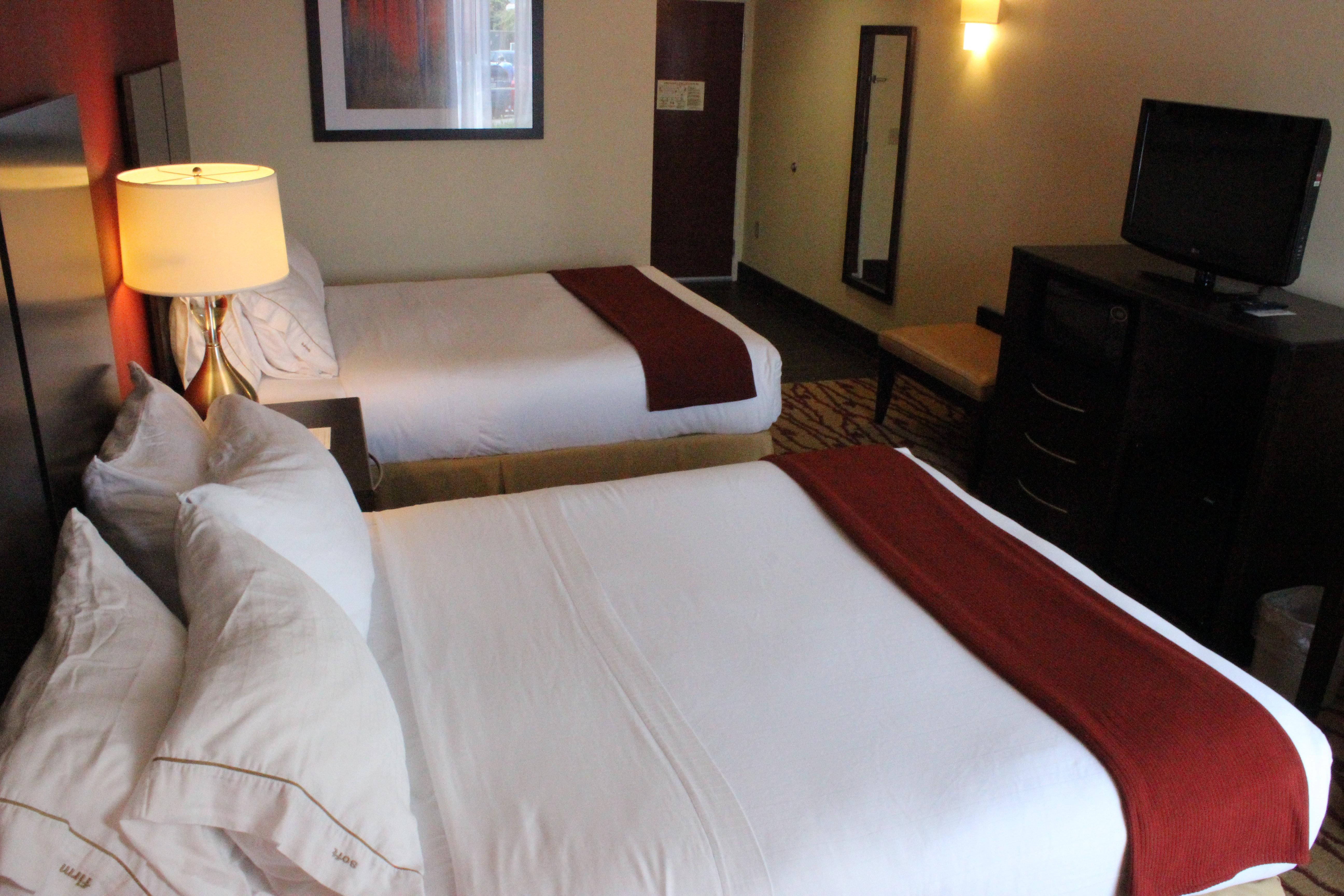 Holiday Inn Express Hanover By Ihg Экстерьер фото