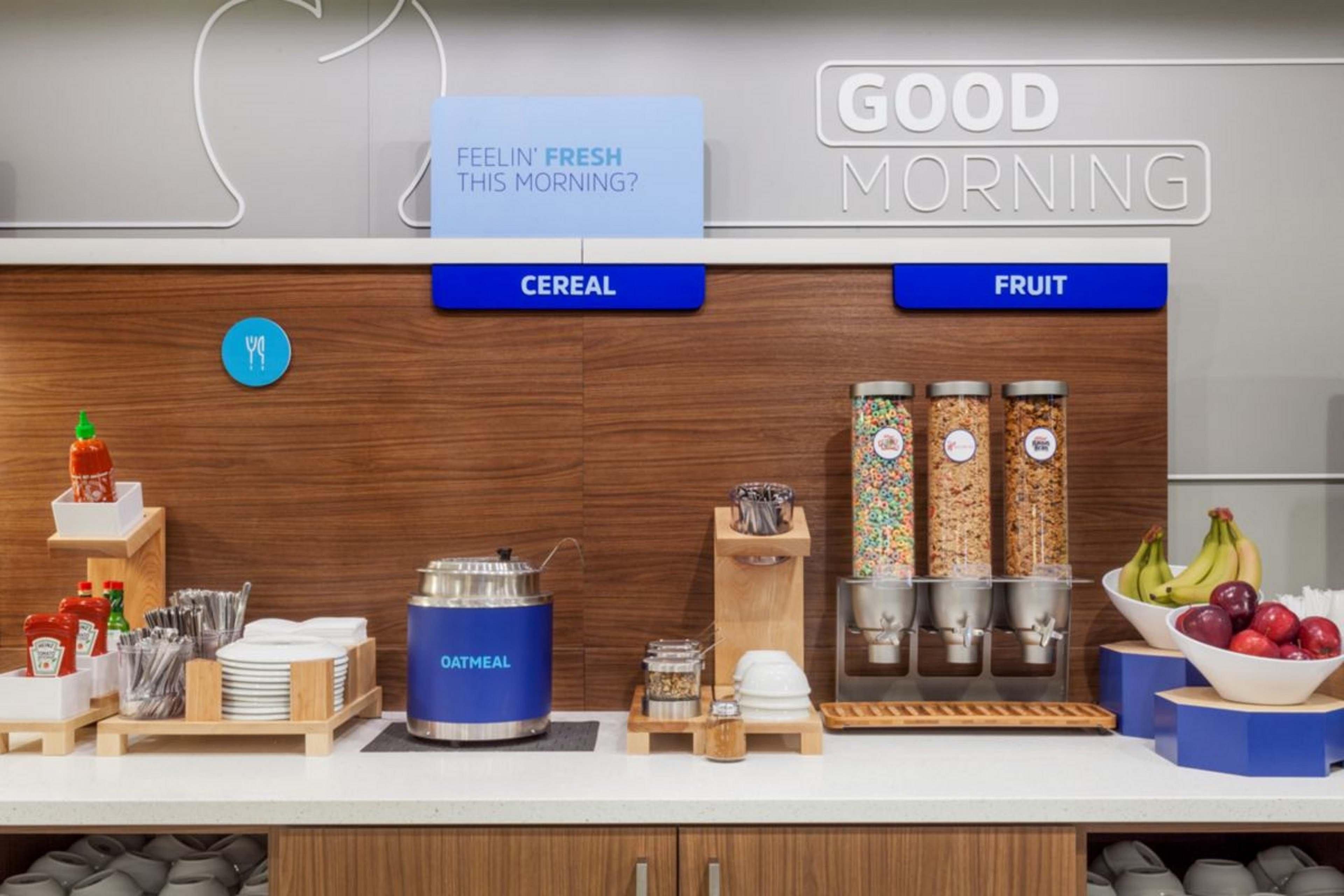 Holiday Inn Express Hanover By Ihg Экстерьер фото