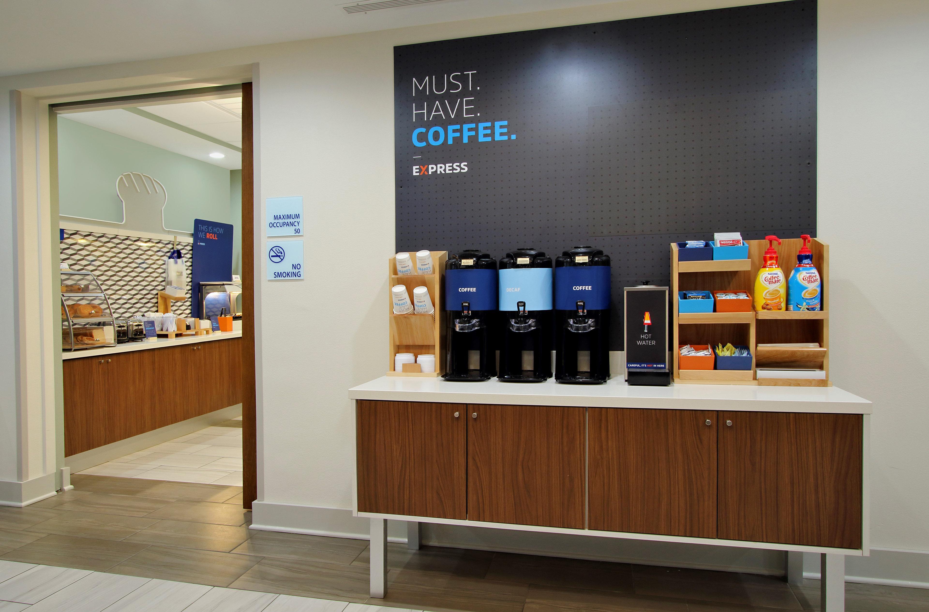 Holiday Inn Express Hanover By Ihg Экстерьер фото
