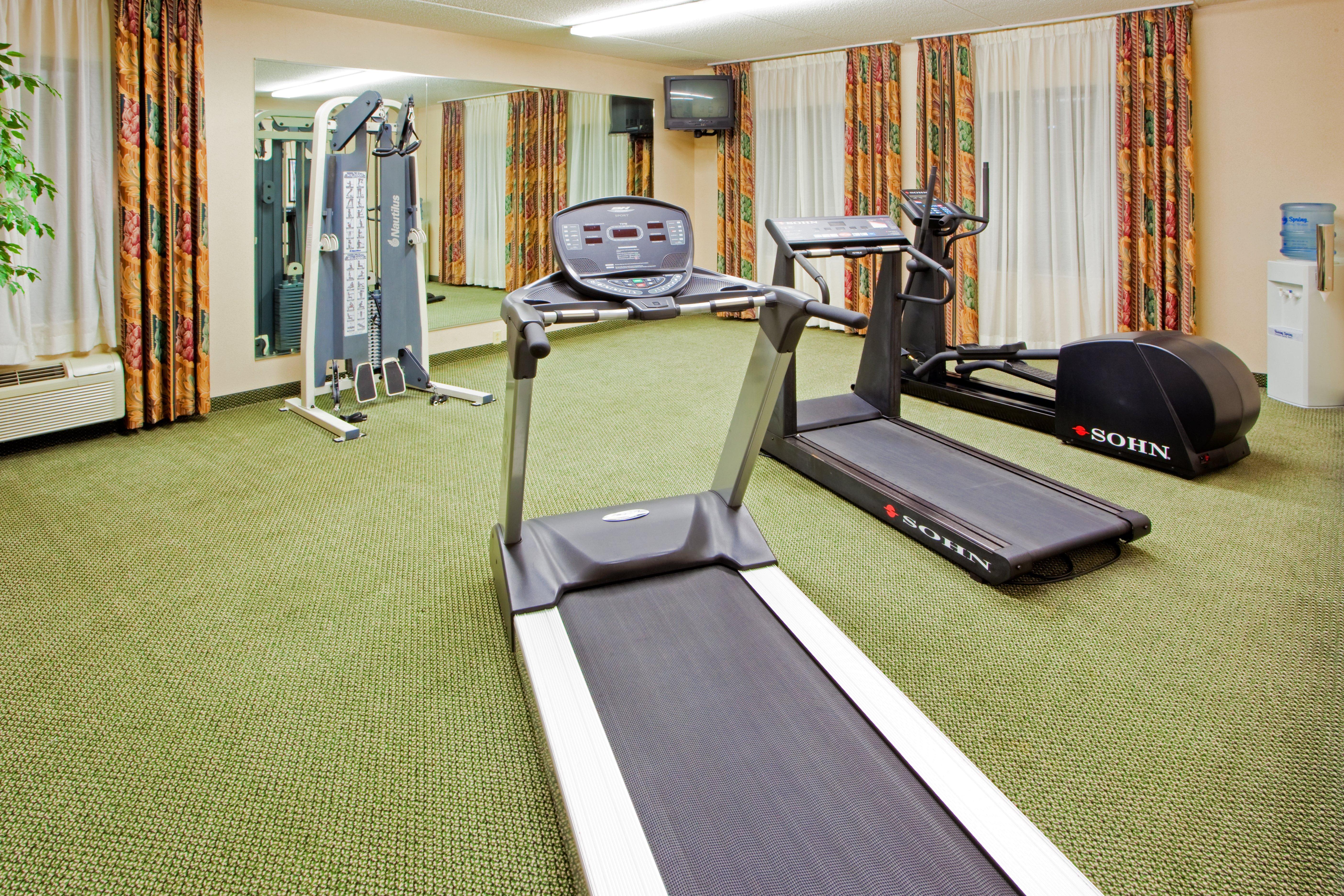 Holiday Inn Express Hanover By Ihg Экстерьер фото
