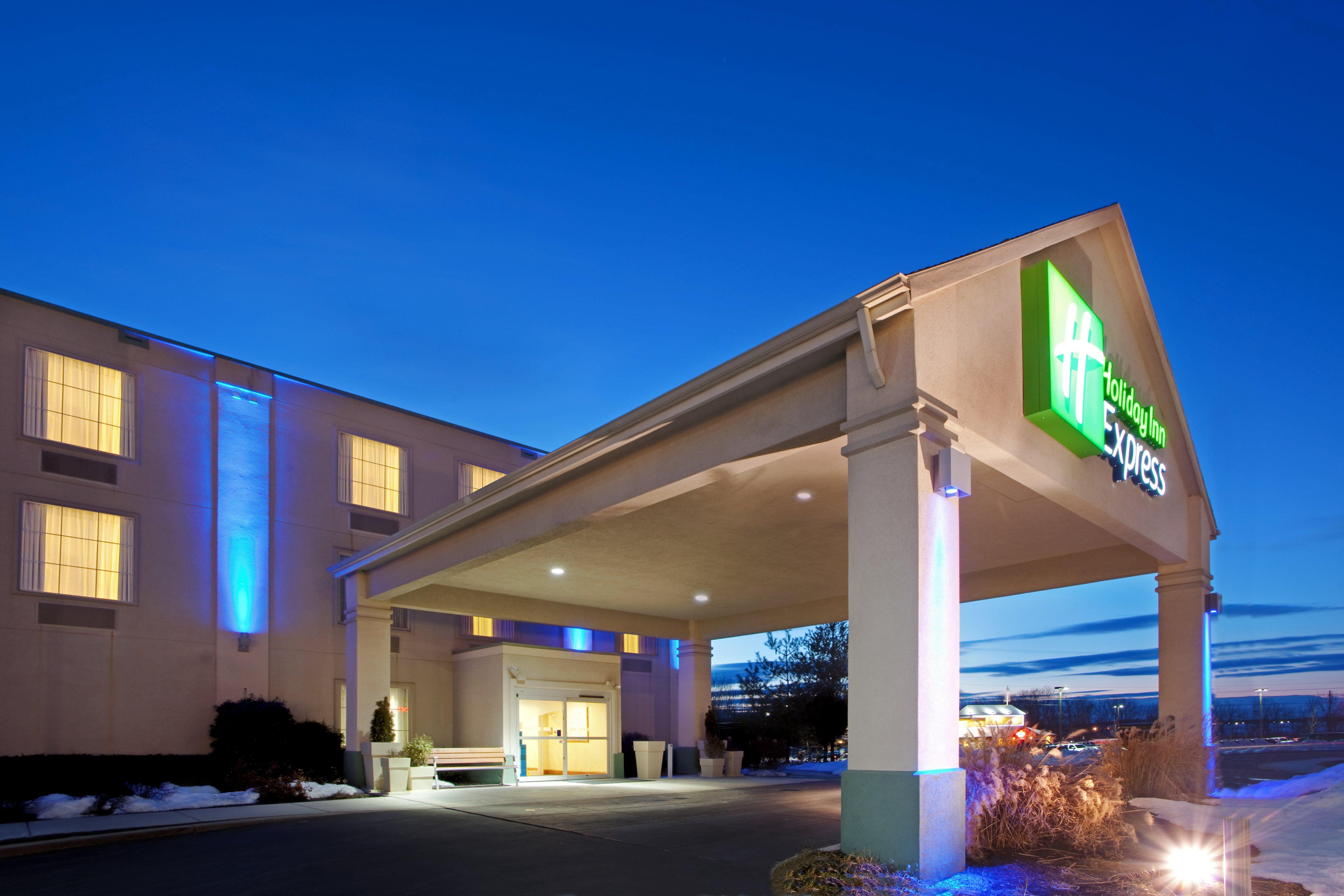 Holiday Inn Express Hanover By Ihg Экстерьер фото